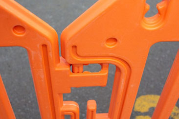 Workzone barrier connecting system