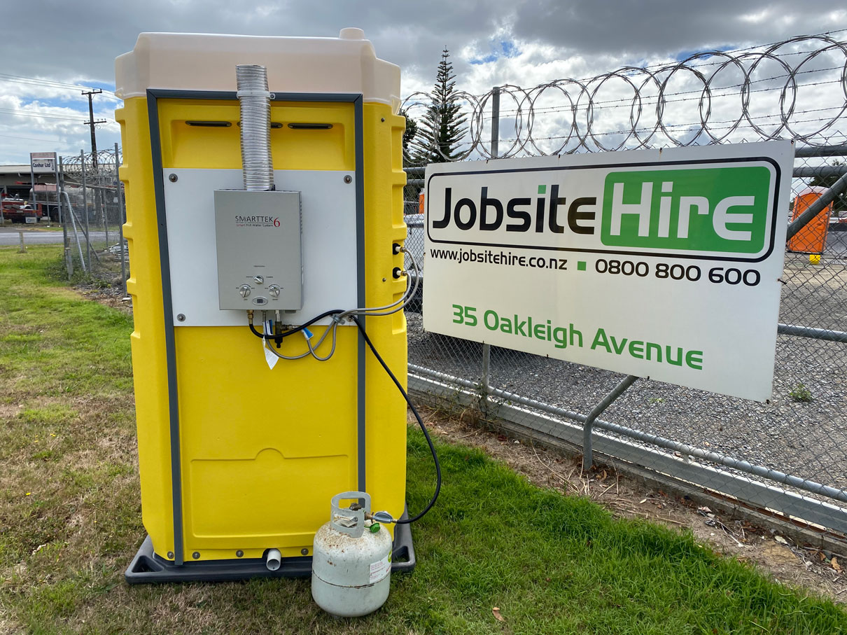 Portable shower with a gas califont on the back